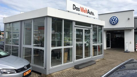 Verkaufspavillon für VW WeltAuto Autohaus Hoff, Troisdorf geplant und gebaut von Hacobau GmbH.
