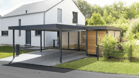 Carport in Holzoptik mit passendem Geräteraumanbau