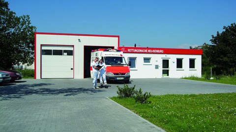 rettungswache bauen