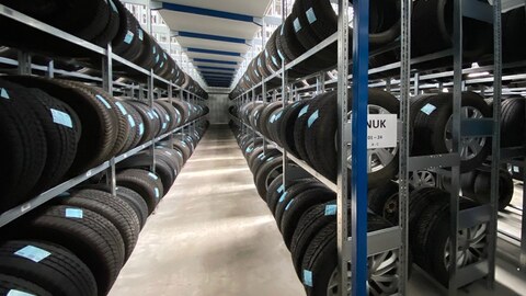 Reifenregale Reifenlager Reifenlagerung von Hacobau GmbH