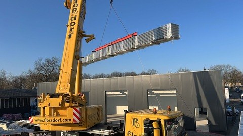 stahlhallenmontage durch hacobau GmbH