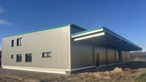 Stahlhallen mit Hacobau bauen