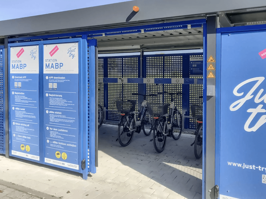Fahrradunterstand von Hacobau Fahrrakäfige von Hacobau zur Unterbringung von Fahrrädern