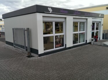 Verkaufscontainer und Sanitärcontainer für Friseursalon Containeranlagen kaufen ab Hersteller.