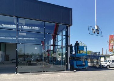 Ausstellungshallen günstig bauen in Systembauweise Austellungshallen Gewerbehallenbau von Hacobau