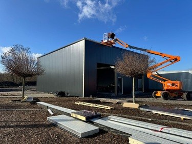 Stahlhallenbau für Gewerbebetriebe