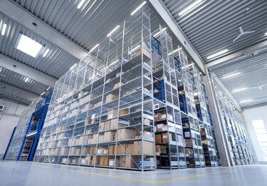 Regalanlagen und Lagerbühnen mit Hacobau GmbH planen und bauen