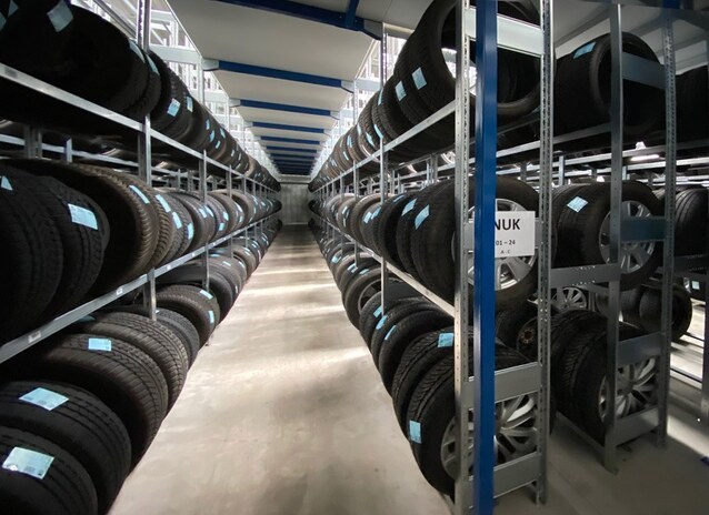 Reifenregale Reifenlager Reifenlagerung von Hacobau GmbH