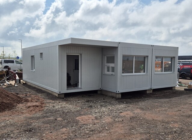 Bürocontainer und Sanitärcontainer von Hacobau GmbH günstig kaufen